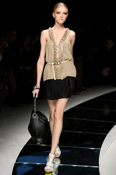 Look 26
